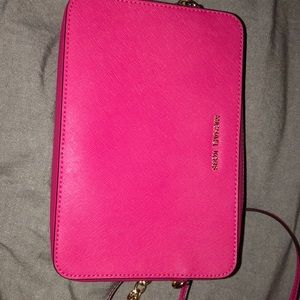 Michael Kors Jet Set Crossbody
